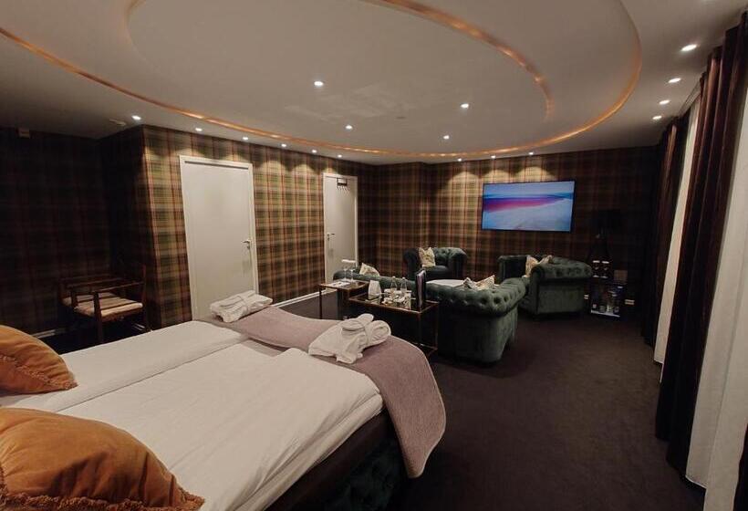 주니어 스위트, Palace Hotell