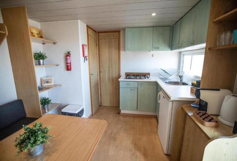 스탠다드 방갈로 침실 2개, The Lighthouse Hostel