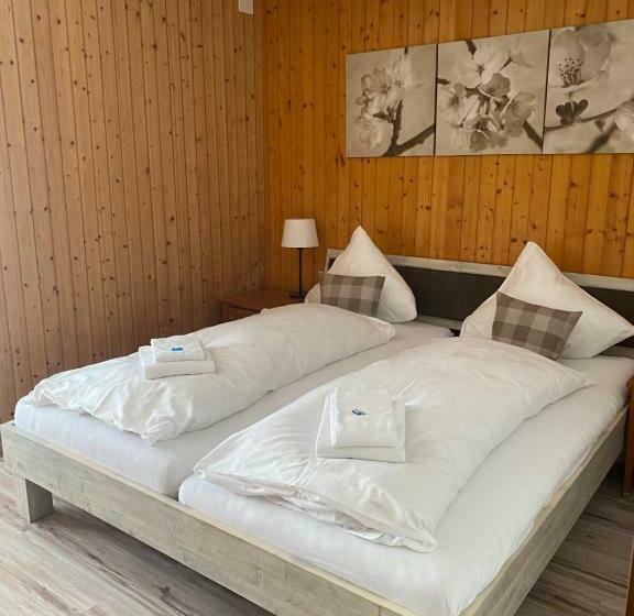 标准三人间, Hasli Lodge