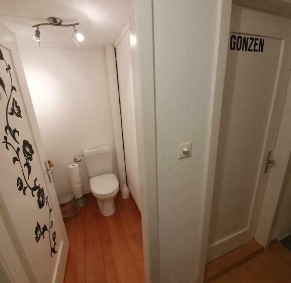 标准单人间共用浴室, Bnb Haus Weibel