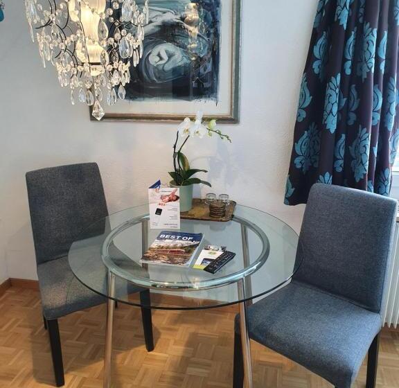 带阳台两卧公寓, Bnb Haus Weibel