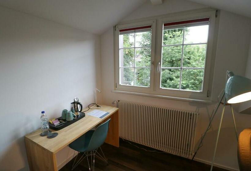 اتاق استاندارد, Emma Bett Und Bistro