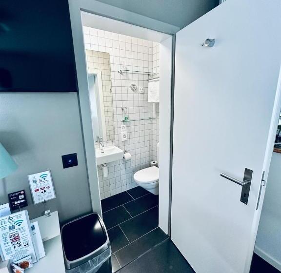 Номер Стандарт, Bed Bike And Breakfast Olten