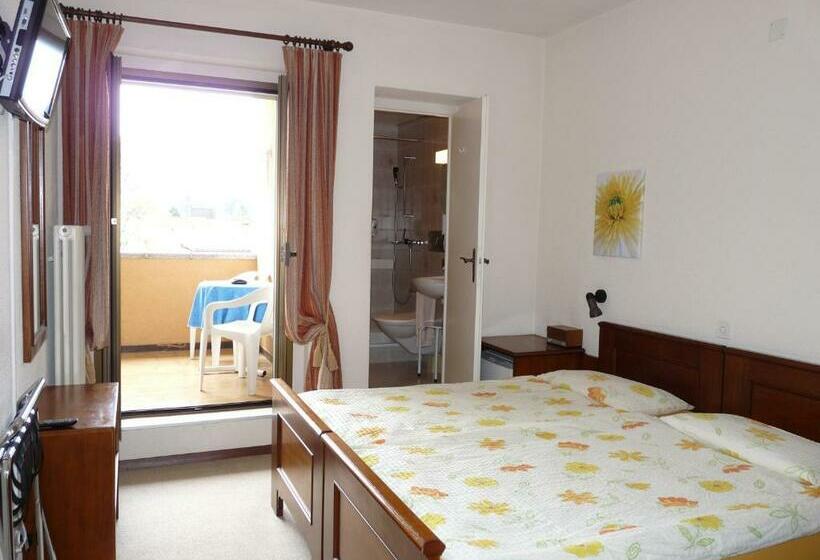 Chambre Standard avec Balcon Vue Jardin, Osteria Ticino By Ketty & Tommy