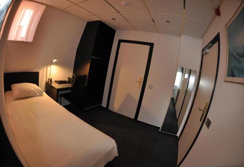 标准三人间, Budget Hotel Le Beau Rivage
