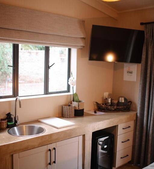 اتاق استاندارد با تخت بزرگ, Rest Guest House