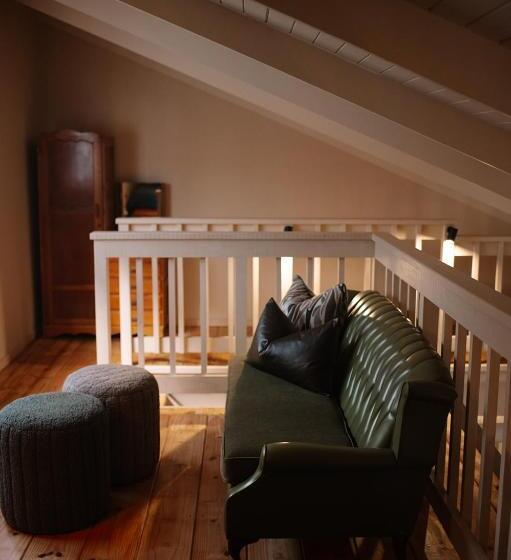 اتاق لوکس, Rest Guest House