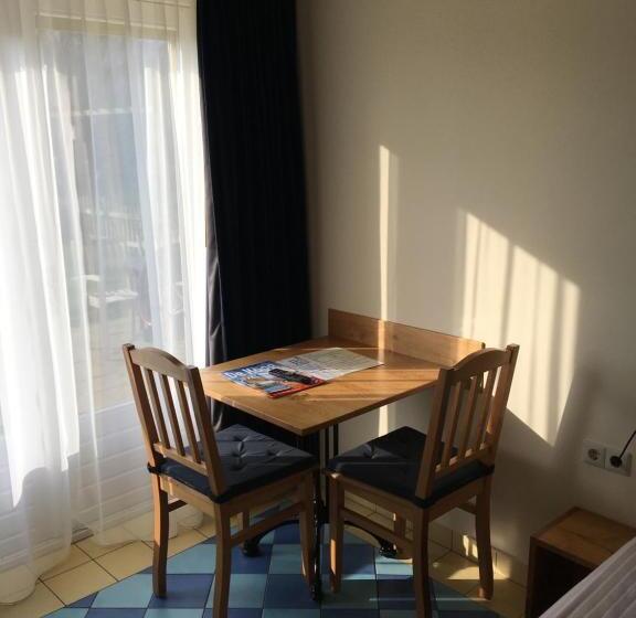 غرفة قياسية مزوَّدة بتراس, Carels Kamers Texel