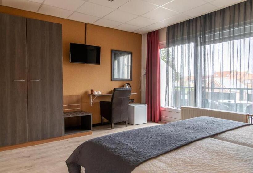 Номер Стандарт с Балконом, Rooms