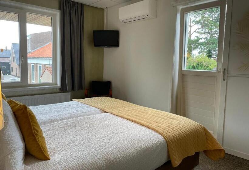 Номер Стандарт с Балконом, Rooms