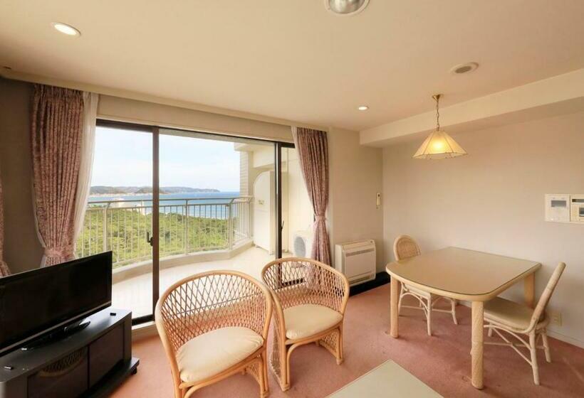 Номер Стандарт, Kamogawa Grand Tower