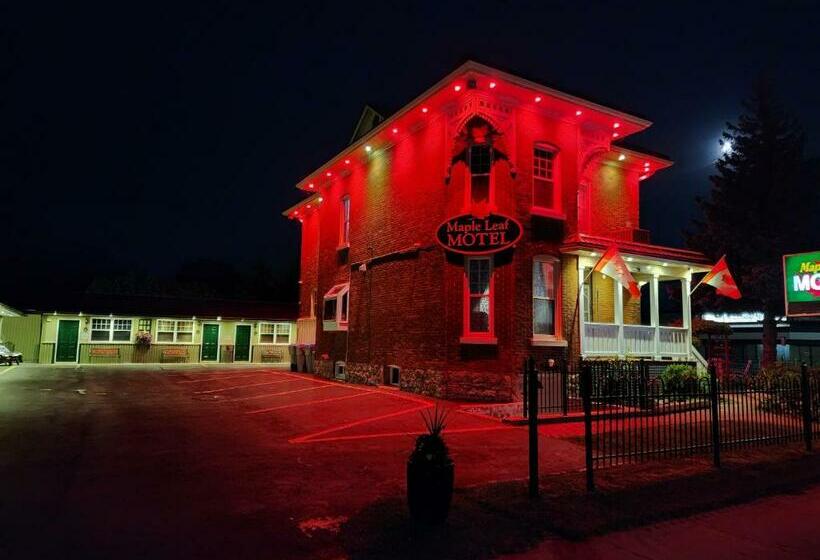 Номер Стандарт 2 Двуспальные Кровати, Maple Leaf Motel