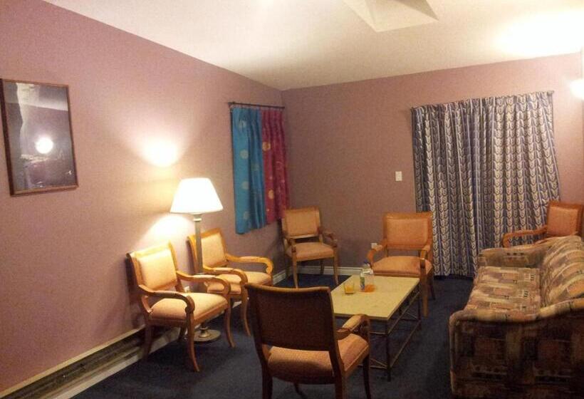 带2个卧室的套房, Cache Creek Inn