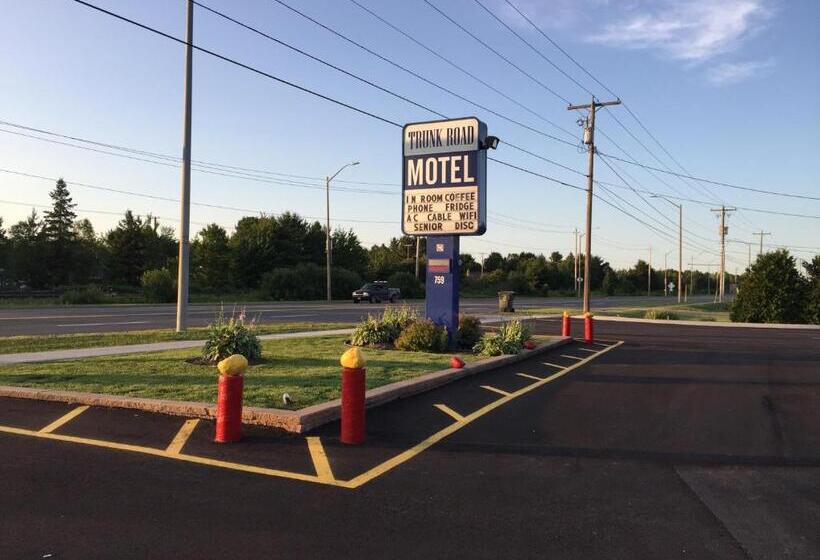 اتاق استاندارد, Trunk Road Motel