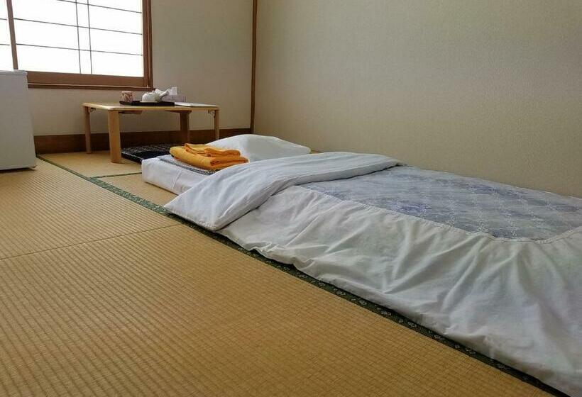 اتاق استاندارد با سرویس بهداشتی مشترک, Ryokan Matsukaze