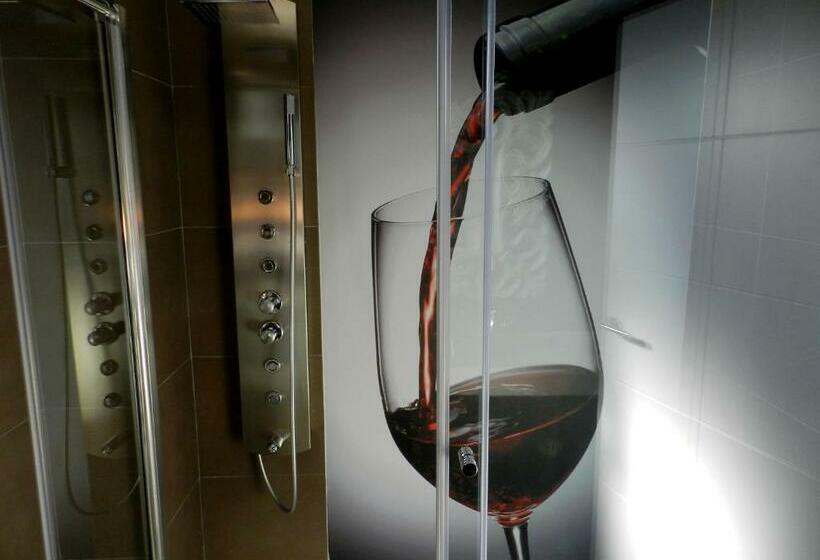 Номер Стандарт, 7 Uvas