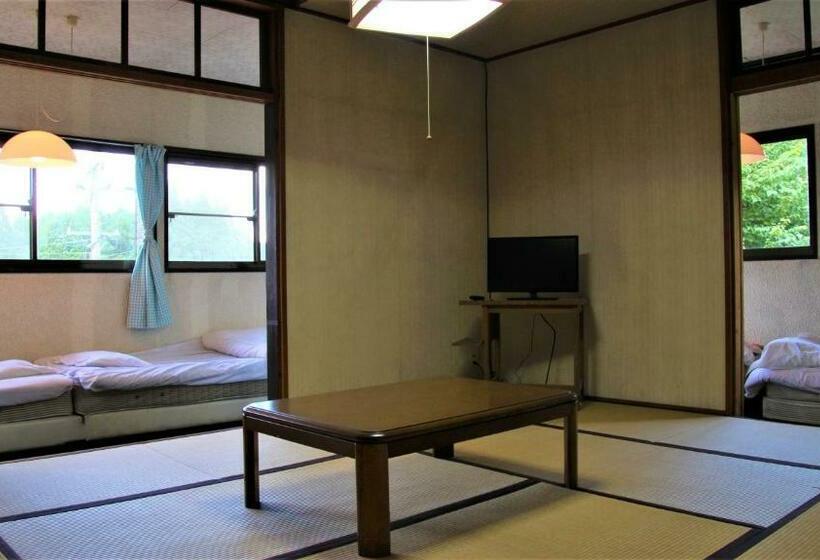 四人标准间, Lodge Oakland