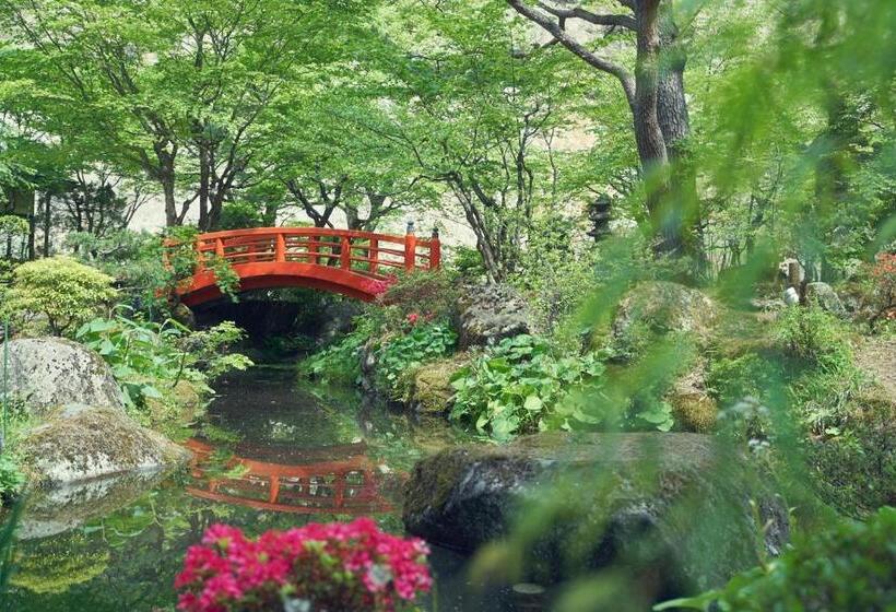 Трехместный Номер Superior, Sansuiso Tsuchiyu Spa