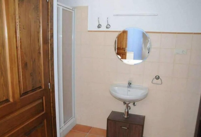 Номер Стандарт, Albergue De Yebra