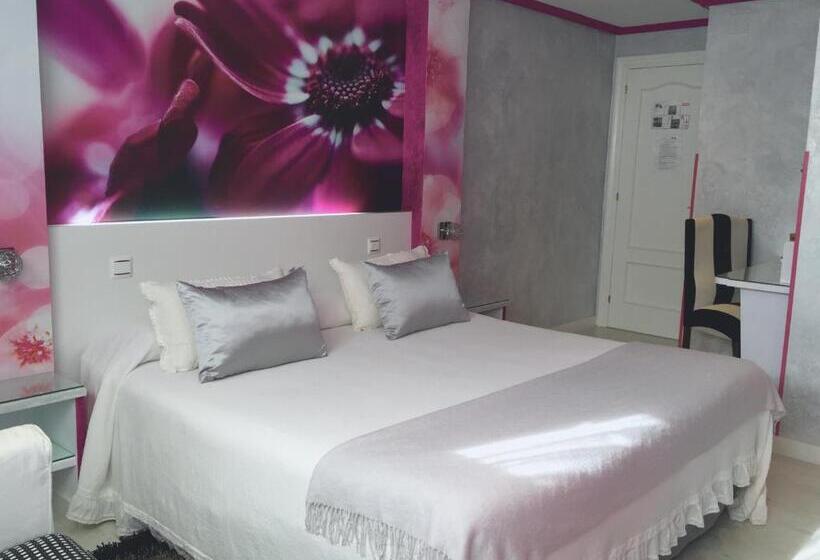 Номер Deluxe с Гидромассажем, El Jardin