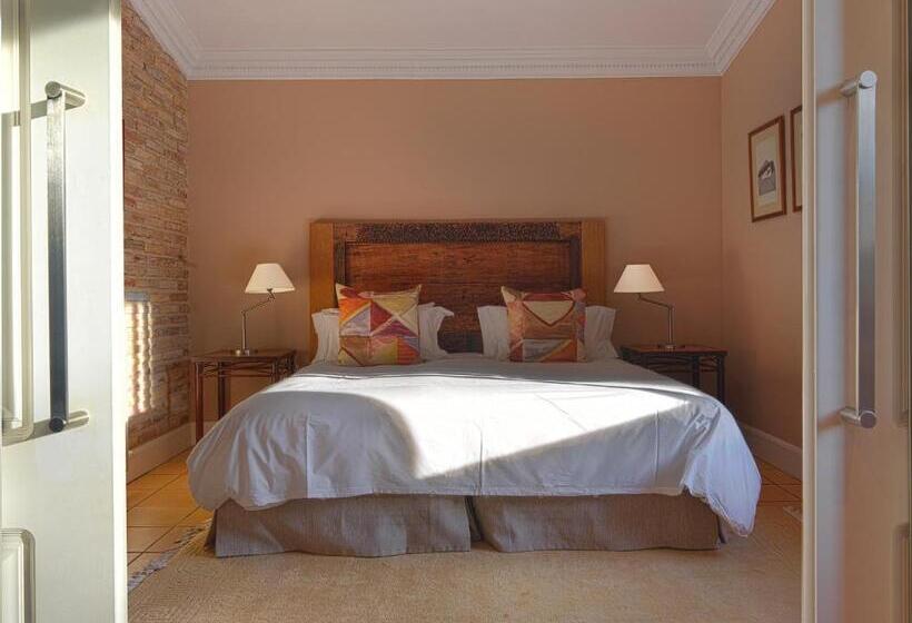 Полулюкс, La Torre Del Visco   Relais & Châteaux