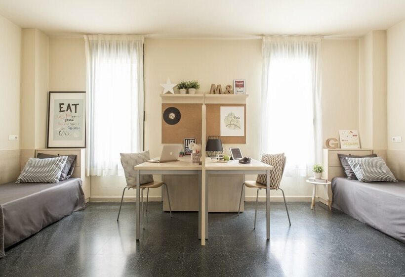 클래식 스튜디오, Residencia Universitaria Giner De Los Ríos