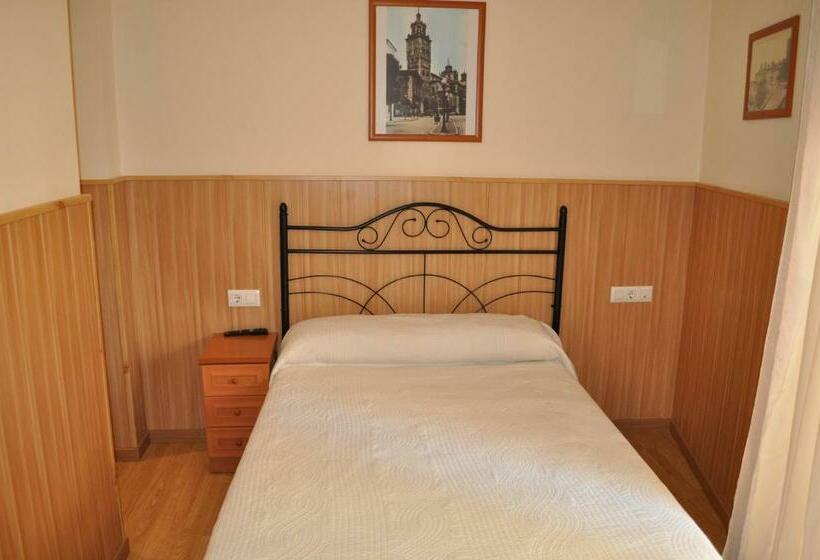 스탠다드 룸, Hostal Alcazaba