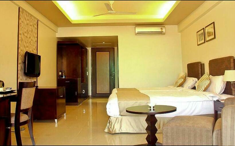 اتاق استاندارد با تخت بزرگ, Pramod Convention & Club Resort