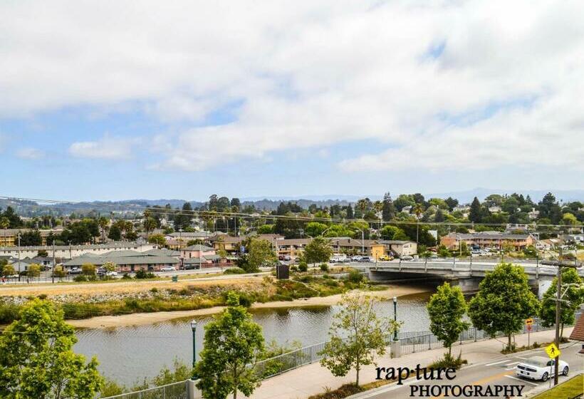 适用于残疾人士的豪华房间, Rio Vista Inn & Suites Santa Cruz