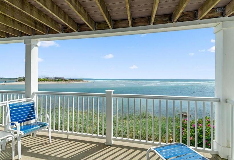 Четырехместный Номер Стандарт, The Sparhawk Oceanfront Resort