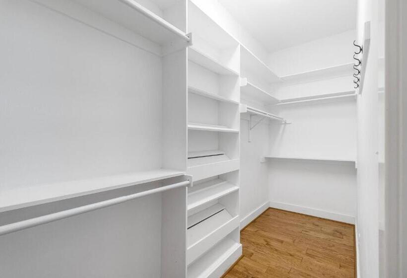 آپارتمان 2 خوابه, Tropic Island Resort