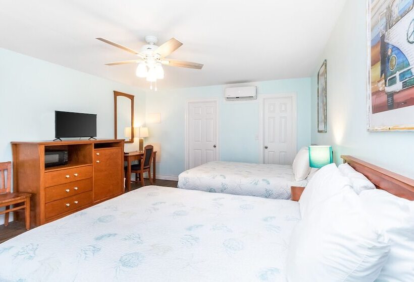 اتاق لوکس, Tropic Island Resort