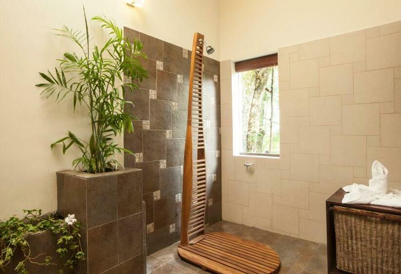 小室, Old Kent Estates & Spa, Coorg
