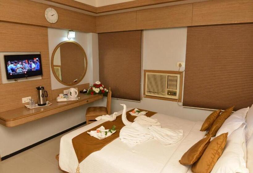 Номер Superior, Sree Bharani Hotels