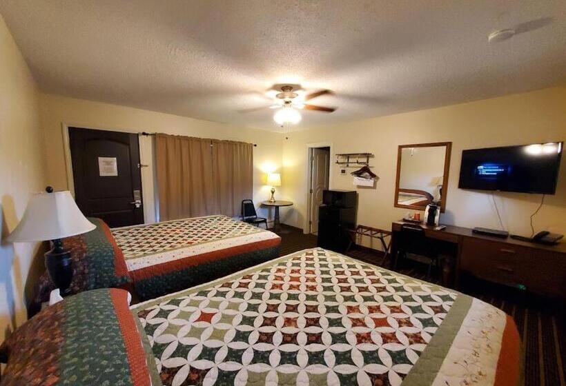Номер Стандарт, Three Forks Lewis & Clark Motel