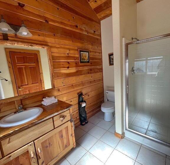 Дом 1 Спальня, Alaskan Inn