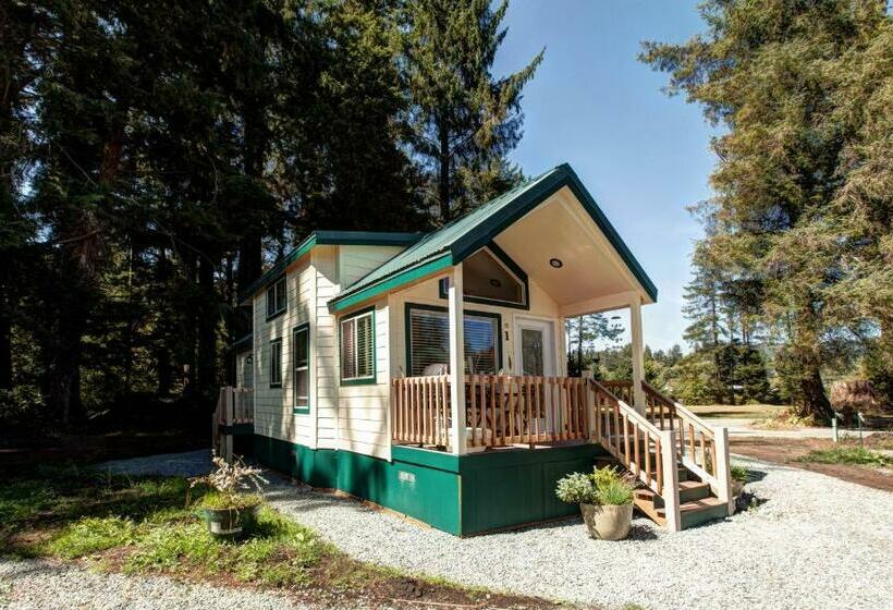 Хижина Superior, Sheltered Nook On Tillamook Bay