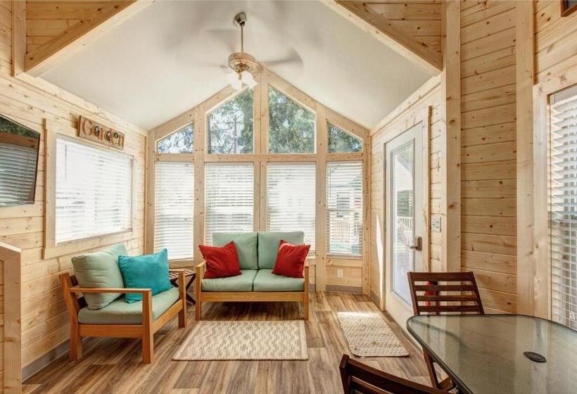 Номер Superior, Sheltered Nook On Tillamook Bay