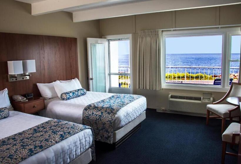 Номер Deluxe Вид на Море с Балконом, Atlantis Oceanfront Inn Gloucester
