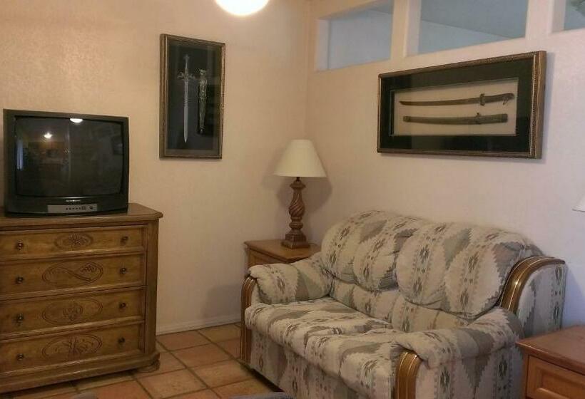 Люкс Вид на Бассейн, My Place Suites