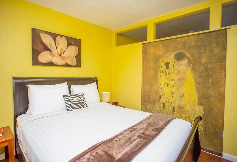 Номер Deluxe Кровать Кинг, My Place Suites