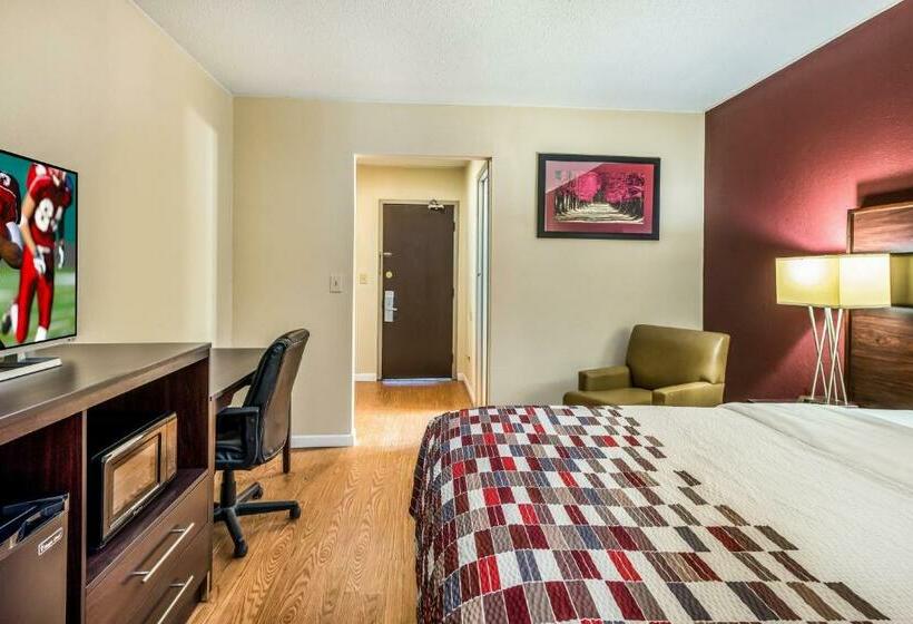 Номер Deluxe, Red Roof Inn & Suites Wapakoneta