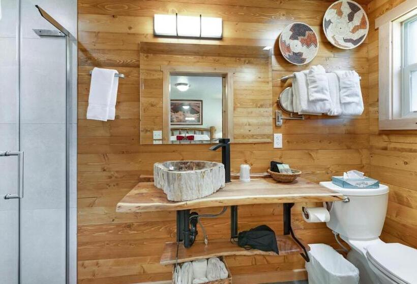 Номер Стандарт, Stone Lizard Lodge