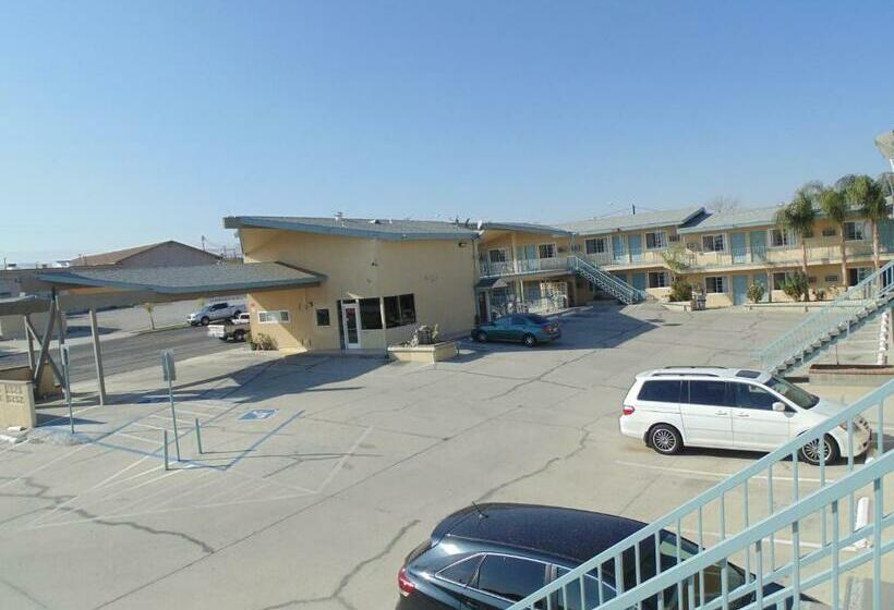 Номер Стандарт, Western Inn & Suites