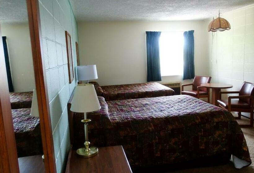 غرفه قياسيه سريرين مزدوجين, Attican Motel   Attica   Batavia   Warsaw   Darien Lake