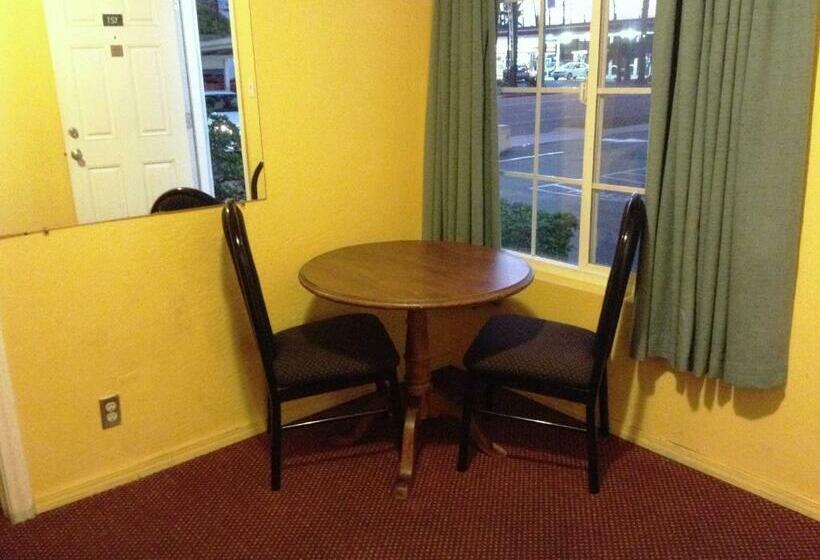 Номер Deluxe, Oceanside Inn & Suites