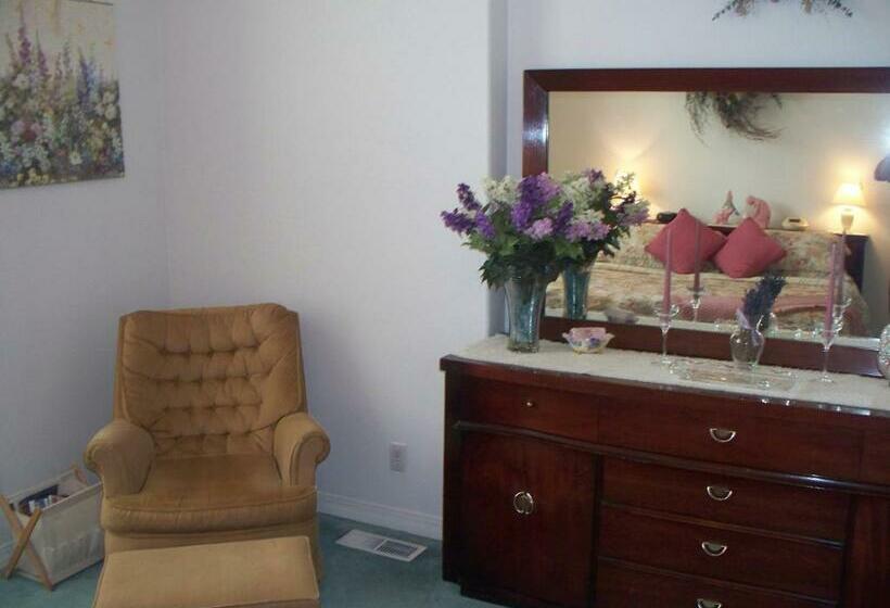 Люкс Кровать Кинг, River Cove Elegant Waterfront Bed & Breakfast