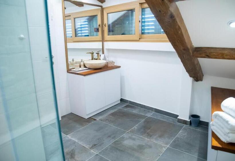 חדר דחוקס עם מיטת קינג, Oblivion Luxury Rooms