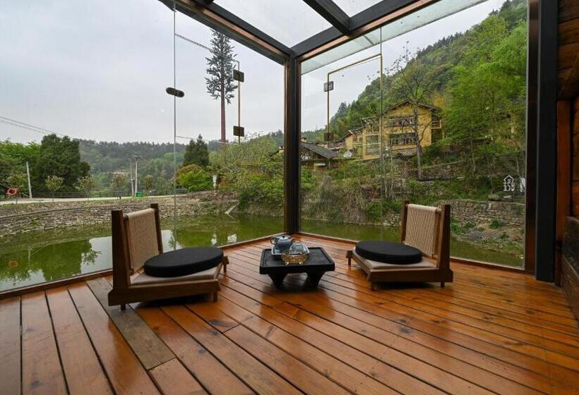 家庭套房, No.5 Valley Lodge