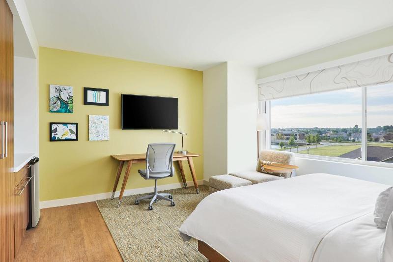 اتاق استاندارد با تخت بزرگ, Element West Des Moines